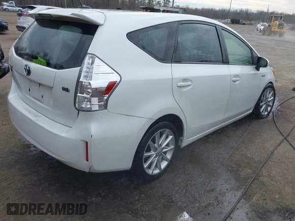 2013 Toyota Prius Two with VIN JTDZN3EU1D3268162, listed as a IAAI auction lot 41650964 with 158,186 mi miles and . Bid and sale history available at carsss.com. Image 4.