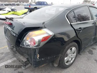 2007 Nissan Altima 2.5 with VIN 1N4AL21E67N483630, listed as a IAAI auction lot 41725228 with 135,792 mi miles. Bid and sale history available at carsss.com. Image 19.