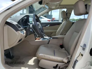 2011 Mercedes-Benz C 300 Sport z VIN WDDGF5EB8BA522981, wystawiony jako Copart lot #62497165 z przebiegiem 108 446 mil mil oraz Szkoda całkowita • Salvage title. Historia ofert i sprzedaży dostępna na DreamBid. Obrazek 7.