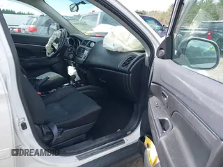 2015 Mitsubishi Outlander Sport ES with VIN 4A4AR3AU5FE031343, listed as a IAAI auction lot 42037585 with 197,233 mi miles. Bid and sale history available at carsss.com. Image 5.