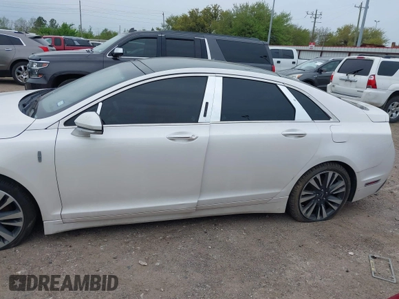 2018 Lincoln MKZ Reserve с VIN 3LN6L5E98JR602227, выставлен на аукционе IAAI как лот 41890600 с пробегом 120 331 миль миль и . История ставок и продаж доступна на DreamBid. Изображение 15.