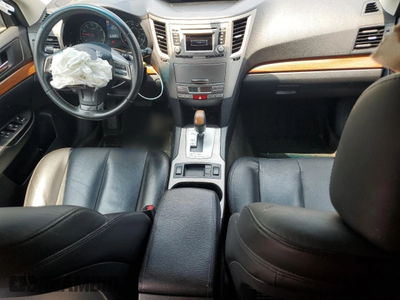 2013 Subaru Outback Limited z VIN 4S4BRDKC3D2279947, wystawiony jako Copart lot #56394975 z przebiegiem 252 632 mil mil oraz Szkoda całkowita • Salvage title. Historia ofert i sprzedaży dostępna na DreamBid. Obrazek 8.