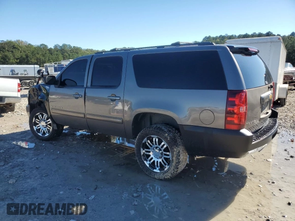 2013 Chevrolet Suburban LS z VIN 1GNWKLEG4DR113485, wystawiony jako Copart lot #80772604 z przebiegiem 183 622 mil mil oraz Szkoda całkowita • Salvage title. Historia ofert i sprzedaży dostępna na DreamBid. Obrazek 2.