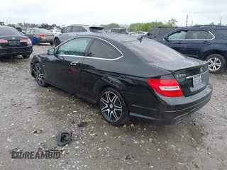2014 Mercedes-Benz C 250 z VIN WDDGJ4HB0EG289247, wystawiony jako IAAI lot #42365526 z przebiegiem 75 420 mil mil oraz . Historia ofert i sprzedaży dostępna na DreamBid. Obrazek 3.