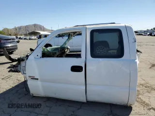 2005 Chevrolet Silverado 1500 with VIN 1GCJC39295E333891, listed as a Copart auction lot 47073785 with Not Provided miles and Non Repairable. Bid and sale history available at DreamBid. Image 2.
