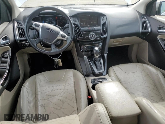 2014 Ford Focus Electric with VIN 1FADP3R47EL264610, listed as a Copart auction lot 45045465 with 94,080 mi miles and Clean title. Bid and sale history available at DreamBid. Image 8.