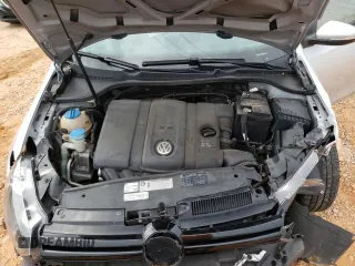 2011 Volkswagen Golf с VIN WVWAB7AJ5BW300471, выставлен на аукционе Copart как лот 71295794 с пробегом 194 548 миль миль и Списание • Salvage title. История ставок и продаж доступна на DreamBid. Изображение 11.