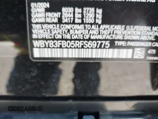 2024 BMW i4 xDrive40 z VIN WBY83FB05RFS69775, wystawiony jako IAAI lot #42079067 z przebiegiem 4 607 mil mil oraz . Historia ofert i sprzedaży dostępna na DreamBid. Obrazek 9.