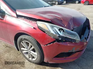 2016 Hyundai Sonata SE with VIN 5NPE24AF1GH414430, listed as a IAAI auction lot 41810672 with 137,187 mi miles and . Bid and sale history available at carsss.com. Image 6.