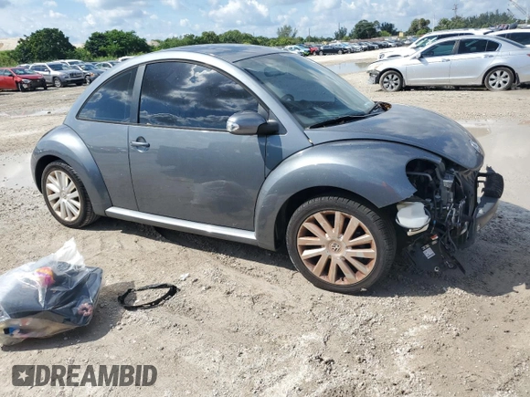 2008 Volkswagen New Beetle Coupe S with VIN 3VWRW31CX8M507106, listed as a Copart auction lot 73406794 with 0 mi miles and Salvage Title. Bid and sale history available at carsss.com. Image 4.