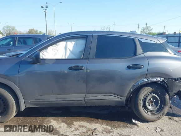 2025 Nissan Kicks S with VIN 3N8AP6BA3SL305771, listed as a IAAI auction lot 41860111 with 5,427 mi miles. Bid and sale history available at carsss.com. Image 14.