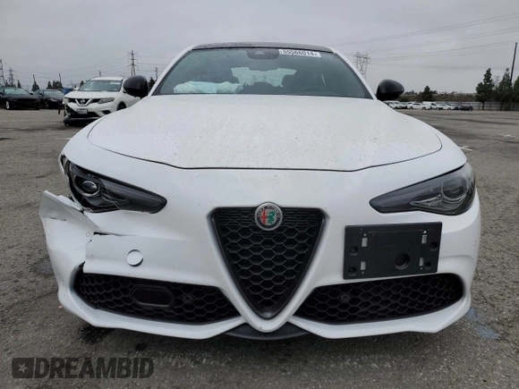 2022 Alfa Romeo Giulia Veloce with VIN ZARFAMBN9N7666141, listed as a Copart auction lot 55566014 with 3,391 mi miles and Salvage Title. Bid and sale history available at carsss.com. Image 5.