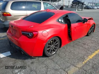 2017 Toyota 86 with VIN JF1ZNAA19H8708188, listed as a IAAI auction lot 41451000 with 1 mi miles. Bid and sale history available at carsss.com. Image 4.