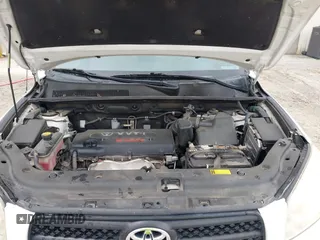 2008 Toyota RAV4 with VIN JTMZD33VX85078210, listed as a IAAI auction lot 41944108 with 110,518 mi miles. Bid and sale history available at carsss.com. Image 10.