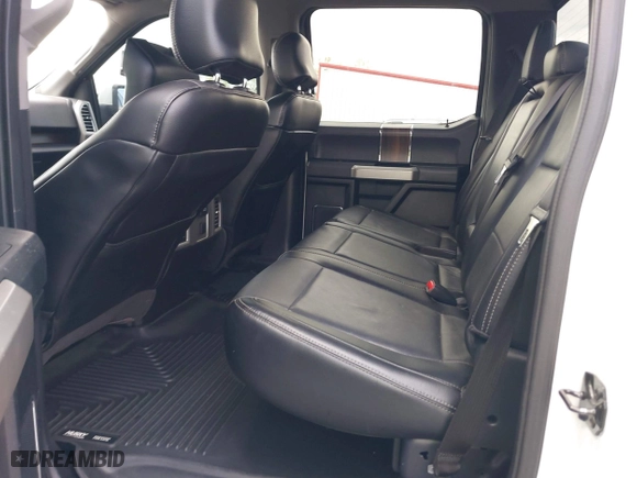 2015 Ford F-150 XLT w/HD Payload Pkg with VIN 1FTFW1EGXFFB88326, listed as a IAAI auction lot 41972016 with 204,767 mi miles. Bid and sale history available at carsss.com. Image 8.
