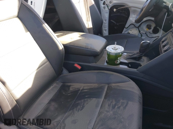 2021 Volkswagen Atlas SEL с VIN 1V2EE2CA1MC228616, выставлен на аукционе IAAI как лот 41231626 с пробегом 46 369 миль миль и . История ставок и продаж доступна на DreamBid. Изображение 5.
