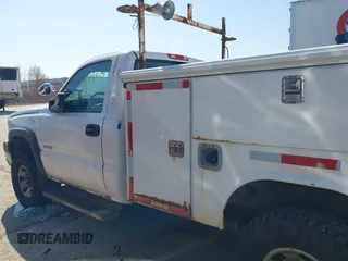 2007 Chevrolet Silverado 1500 with VIN 1GBHC34UX7E160025, listed as a IAAI auction lot 41748465 with 182,399 mi miles and . Bid and sale history available at DreamBid. Image 18.