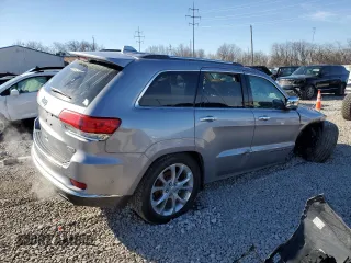 2020 Jeep Grand Cherokee Summit with VIN 1C4RJFJT9LC255247, listed as a Copart auction lot 45195775 with 71,987 mi miles and Salvage title. Bid and sale history available at DreamBid. Image 3.