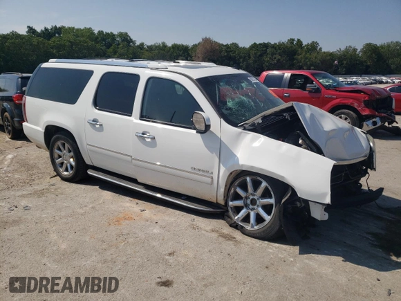 2011 GMC Yukon XL Denali with VIN 1GKS1MEFXBR398833, listed as a Copart auction lot 68621664 with 0 mi miles and Salvage Title. Bid and sale history available at carsss.com. Image 4.