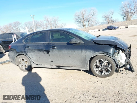 2020 Kia Forte LXS with VIN 3KPF24ADXLE178555, listed as a IAAI auction lot 41456183 with 81,415 mi miles. Bid and sale history available at carsss.com. Image 12.