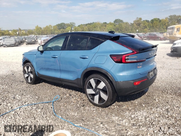 2022 Volvo C40 Ultimate с VIN YV4ED3GB9N2004012, выставлен на аукционе Copart как лот 74464444 с пробегом 3 953 миль миль и Списание • Salvage title. История ставок и продаж доступна на DreamBid. Изображение 2.