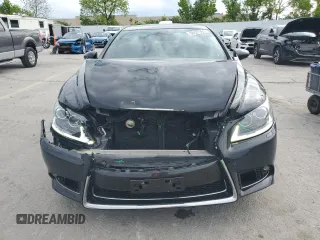 2013 Lexus LS 460 z VIN JTHCL5EF0D5019587, wystawiony jako Copart lot #56037955 z przebiegiem 139 382 mil mil oraz Szkoda całkowita • Salvage title. Historia ofert i sprzedaży dostępna na DreamBid. Obrazek 5.