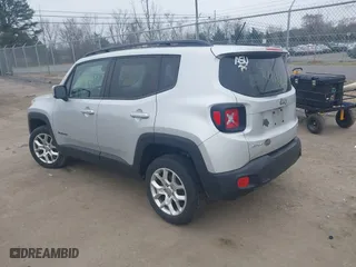 2016 Jeep Renegade Latitude with VIN ZACCJBBT9GPE07008, listed as a IAAI auction lot 41791902 with 82,529 mi miles. Bid and sale history available at carsss.com. Image 3.