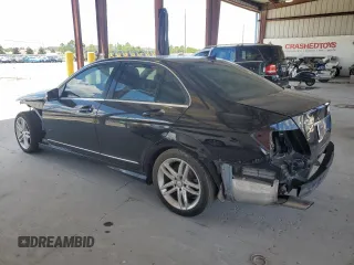 2013 Mercedes-Benz C 250 Sport с VIN WDDGF4HBXDR264988, выставлен на аукционе Copart как лот 65586095 с пробегом 95 168 миль миль и Чистый • Clean title. История ставок и продаж доступна на DreamBid. Изображение 2.