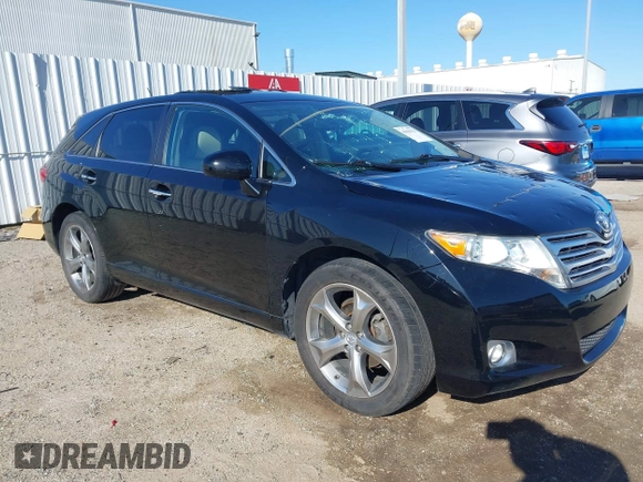 2012 Toyota Venza LE with VIN 4T3ZK3BB3CU050585, listed as a IAAI auction lot 41838121 with 124,596 mi miles. Bid and sale history available at carsss.com. Image 1.