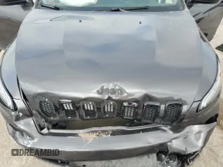 2017 Jeep Cherokee Sport z VIN 1C4PJLABXHW578368, wystawiony jako Copart lot #57166745 z przebiegiem Nie podano mil oraz Szkoda całkowita • Salvage title. Historia ofert i sprzedaży dostępna na DreamBid. Obrazek 12.
