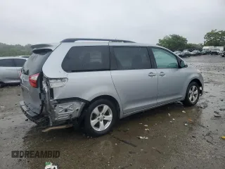 2015 Toyota Sienna LE AAS with VIN 5TDKK3DC5FS550258, listed as a Copart auction lot 58069915 with 138,260 mi miles and Salvage title. Bid and sale history available at DreamBid. Image 3.