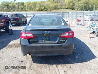 2015 Subaru Legacy 2.5i z VIN 4S3BNBA65F3073803, wystawiony jako IAAI lot #40507339 z przebiegiem 69 390 mil mil oraz . Historia ofert i sprzedaży dostępna na DreamBid. Obrazek 16.