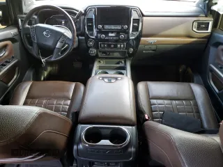 2021 Nissan Titan SV z VIN 1N6AA1FBXMN513634, wystawiony jako Copart lot #41454345 z przebiegiem 110 134 mil mil oraz Szkoda całkowita • Salvage title. Historia ofert i sprzedaży dostępna na DreamBid. Obrazek 8.
