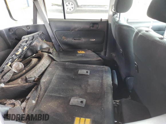 2006 Scion xB z VIN JTLKT324864125173, wystawiony jako Copart lot #56886225 z przebiegiem 153 008 mil mil oraz Szkoda całkowita • Salvage title. Historia ofert i sprzedaży dostępna na DreamBid. Obrazek 10.