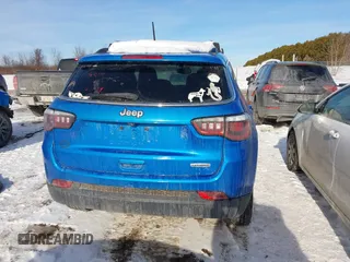 2018 Jeep Compass Latitude with VIN 3C4NJCBBXJT165349, listed as a IAAI auction lot 41283025 with 25,680 mi miles and . Bid and sale history available at DreamBid. Image 17.