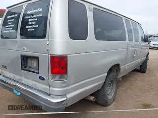 2003 Ford Econoline Passenger XL with VIN 1FBSS31L93HA49530, listed as a IAAI auction lot 41724343 with 175,175 mi miles. Bid and sale history available at carsss.com. Image 4.