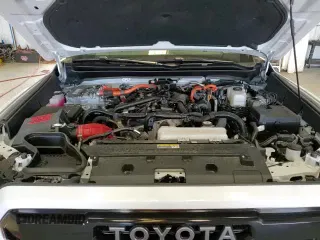 2025 Toyota Tacoma TRD Sport Hybrid с VIN 3TYLC5LN8ST022034, выставлен на аукционе Copart как лот 85674425 с пробегом 6 920 миль миль и Списание • Salvage title. История ставок и продаж доступна на DreamBid. Изображение 13.