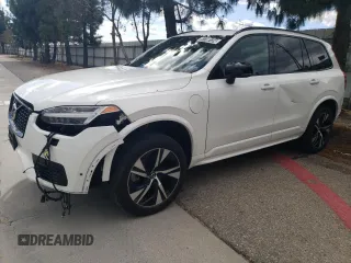 2022 Volvo XC90 R-Design with VIN YV4BR0CM8N1792295, listed as a Copart auction lot 41708124 with 24,774 mi miles and Clean Title. Bid and sale history available at carsss.com. Image 1.