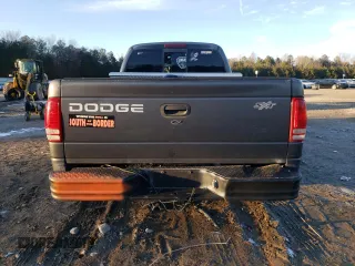 2002 Dodge Dakota with VIN 1B7FL16X52S557179, listed as a Copart auction lot 42221125 with 176,537 mi miles and Salvage Title. Bid and sale history available at carsss.com. Image 6.