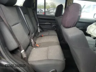 2008 Jeep Commander Sport z VIN 1J8HG48KX8C149885, wystawiony jako Copart lot #55042915 z przebiegiem 243 357 mil mil oraz Czysty tytuł • Clean title. Historia ofert i sprzedaży dostępna na DreamBid. Obrazek 11.