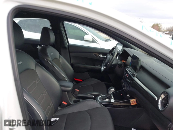 2021 Kia Forte GT-Line с VIN 3KPF34AD6ME358727, выставлен на аукционе IAAI как лот 41860247 с пробегом 79 079 миль миль и . История ставок и продаж доступна на DreamBid. Изображение 5.