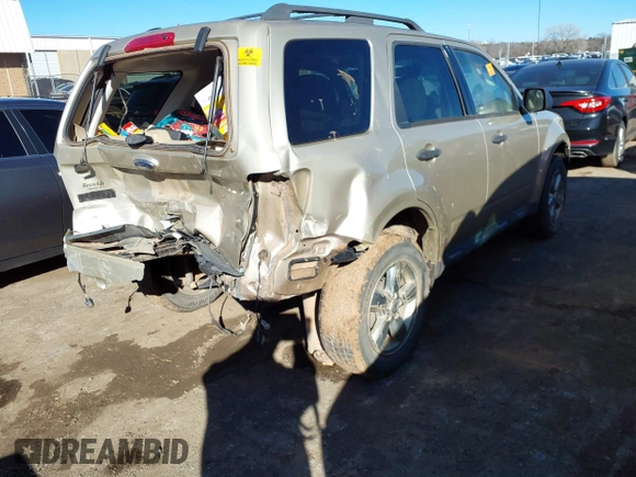 2011 Ford Escape XLT with VIN 1FMCU0D73BKB59185, listed as a IAAI auction lot 41718051 with 178,026 mi miles. Bid and sale history available at carsss.com. Image 4.