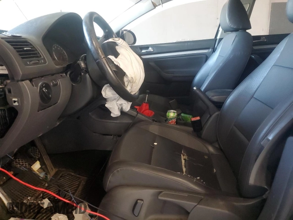 2009 Volkswagen Jetta SE с VIN 3VWRM71KX9M057530, выставлен на аукционе Copart как лот 61356475 с пробегом Не указан миль и Списание • Salvage title. История ставок и продаж доступна на DreamBid. Изображение 7.