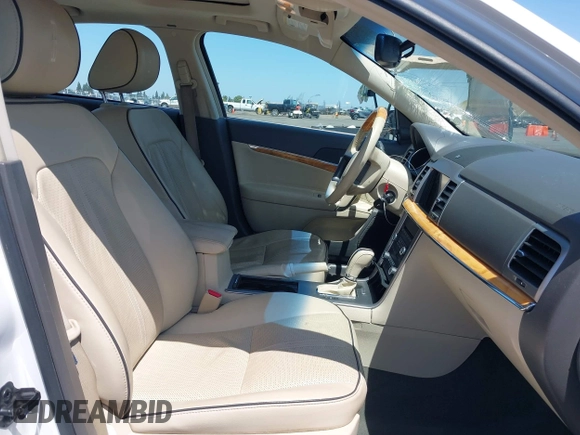 2011 Lincoln MKZ with VIN 3LNHL2GC8BR764165, listed as a IAAI auction lot 42131969 with 92,551 mi miles and . Bid and sale history available at DreamBid. Image 5.