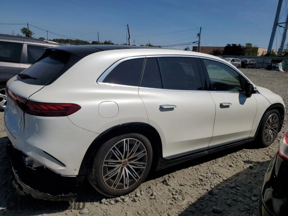 2023 Mercedes-Benz EQS with VIN 4JGDM4EB0PA008221, listed as a Copart auction lot 70640014 with 17,038 mi miles and Salvage Title. Bid and sale history available at carsss.com. Image 3.