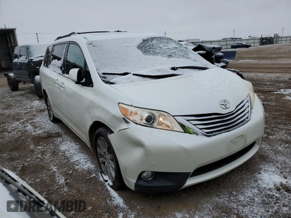 2012 Toyota Sienna XLE with VIN 5TDDK3DC4CS030704, listed as a Copart auction lot 44935165 with 120,890 mi miles and Salvage title. Bid and sale history available at DreamBid. Image 4.