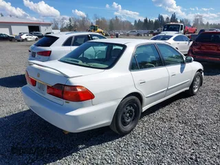 2000 Honda Accord EX with VIN 1HGCG1656YA060793, listed as a IAAI auction lot 41884449 with 232,519 mi miles and . Bid and sale history available at DreamBid. Image 4.