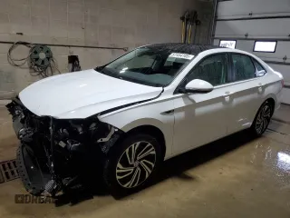 2020 Volkswagen Jetta SEL Premium with VIN 3VWG57BU4LM092656, listed as a Copart auction lot 57454105 with 39,018 mi miles and Salvage title. Bid and sale history available at DreamBid. Image 1.