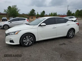 2019 Nissan Altima S z VIN 1N4BL4BV8KC247984, wystawiony jako Copart lot #59689165 z przebiegiem 74 323 mil mil oraz Szkoda całkowita • Salvage title. Historia ofert i sprzedaży dostępna na DreamBid. Obrazek 1.
