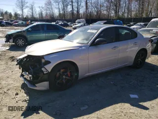 2020 Alfa Romeo Giulia Ti with VIN ZARFANBN2L7632738, listed as a Copart auction lot 43879113 with 27,117 mi miles. Bid and sale history available at carsss.com. Image 1.